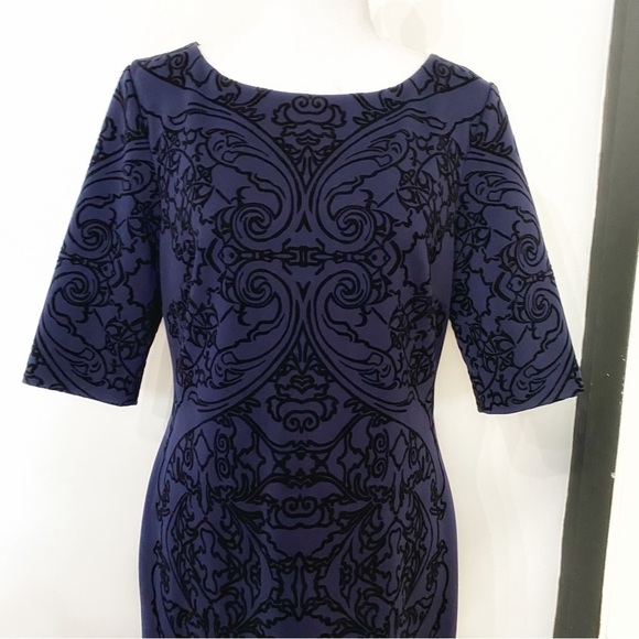 Tahari Arthur S. Levine Blue Brocade Velvet Short Sleeve Midi Dress - Picture 4 of 10